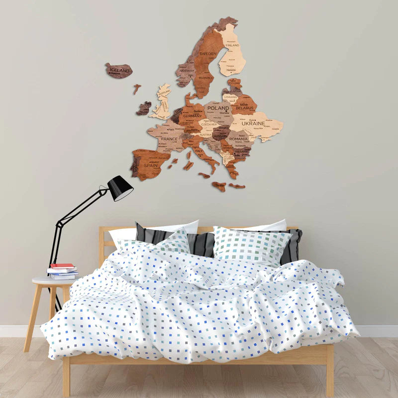 Mappa dell'Europa in legno 3D multicolore